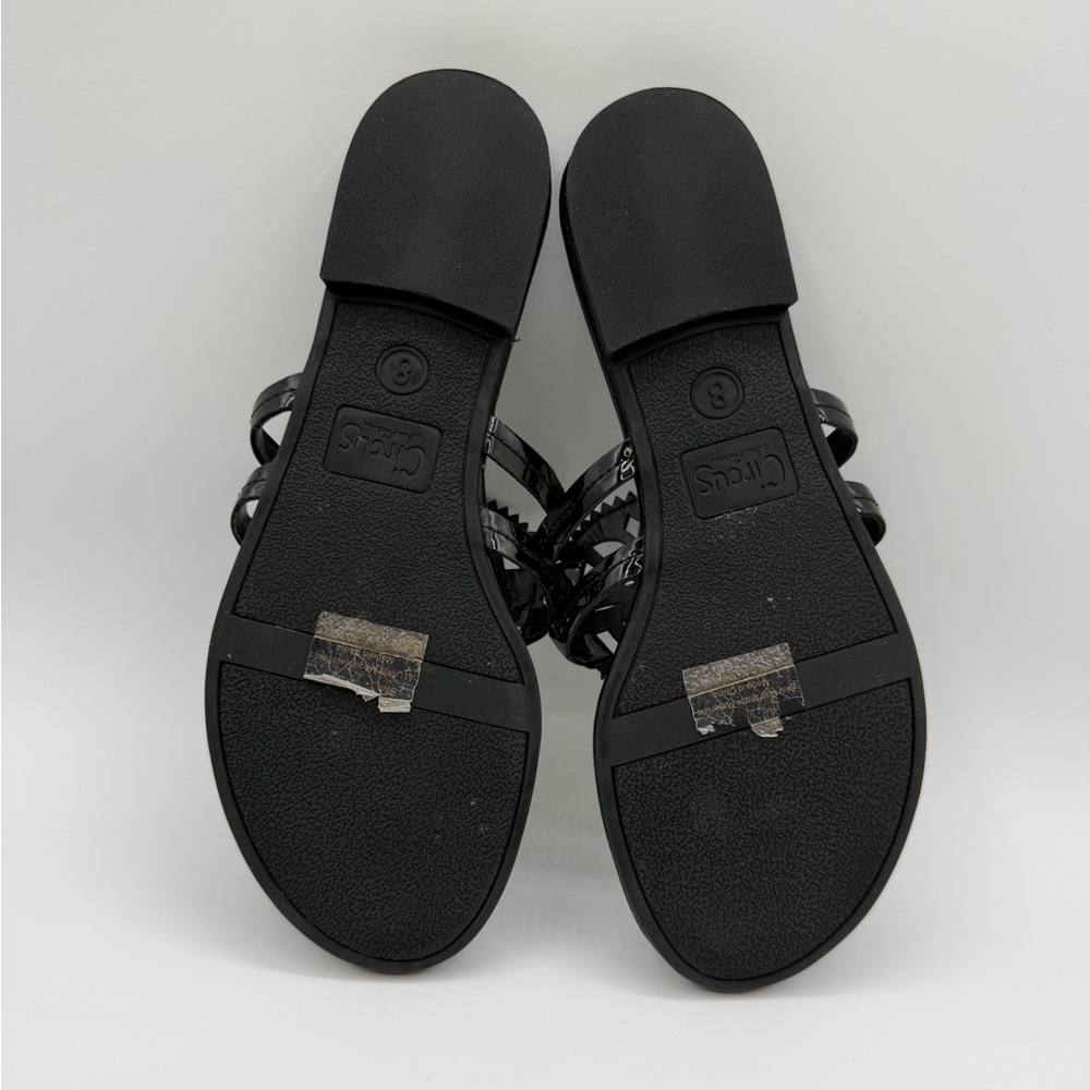 Circus NY by Sam Edelman Canyon Medallion Black Patent Leather Flat Sandals SZ 8 - Picture 5 of 9
